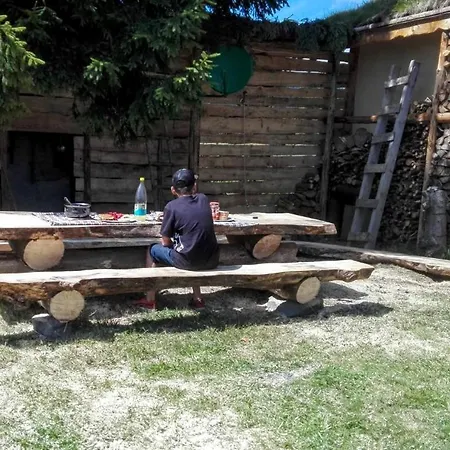 Зелената Къща * Momchilovtsi (Smolyan)